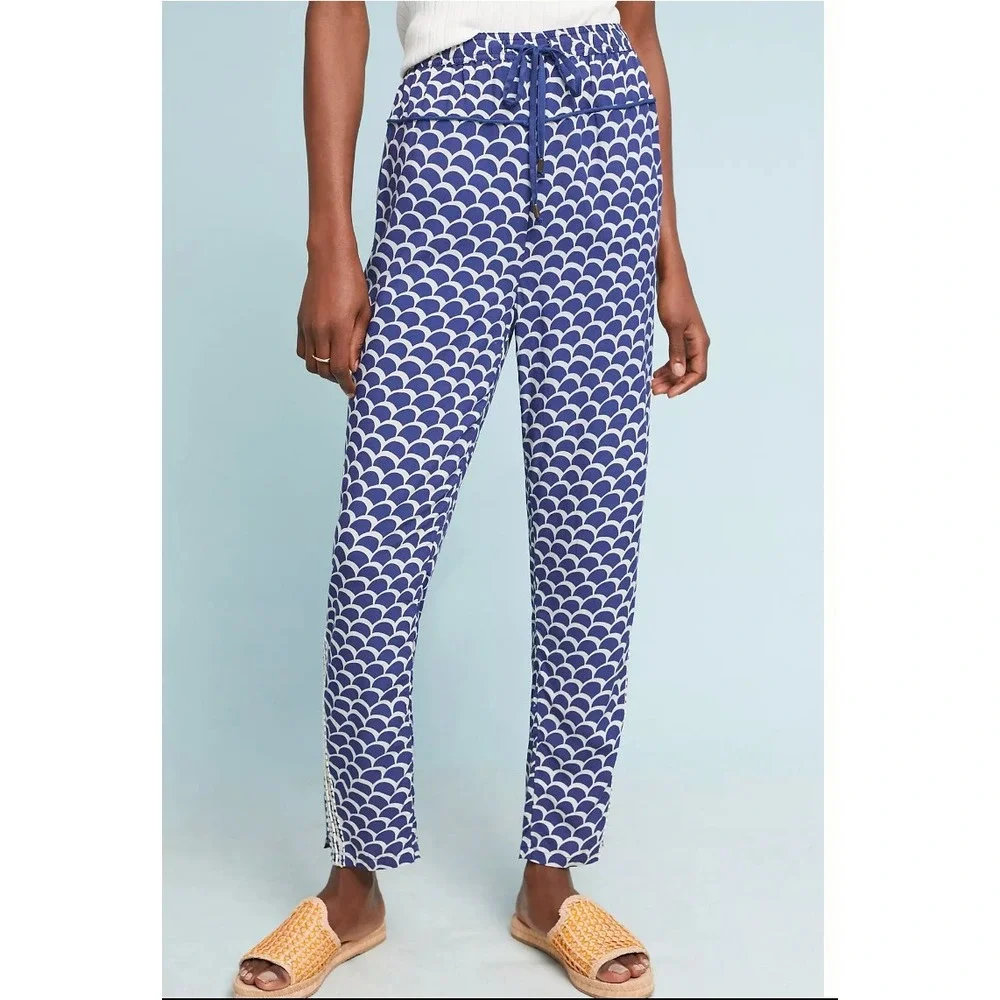 Anthropologie Women's Boho Scallop Print Beaded Cropped Joggers, Navy White, XL
